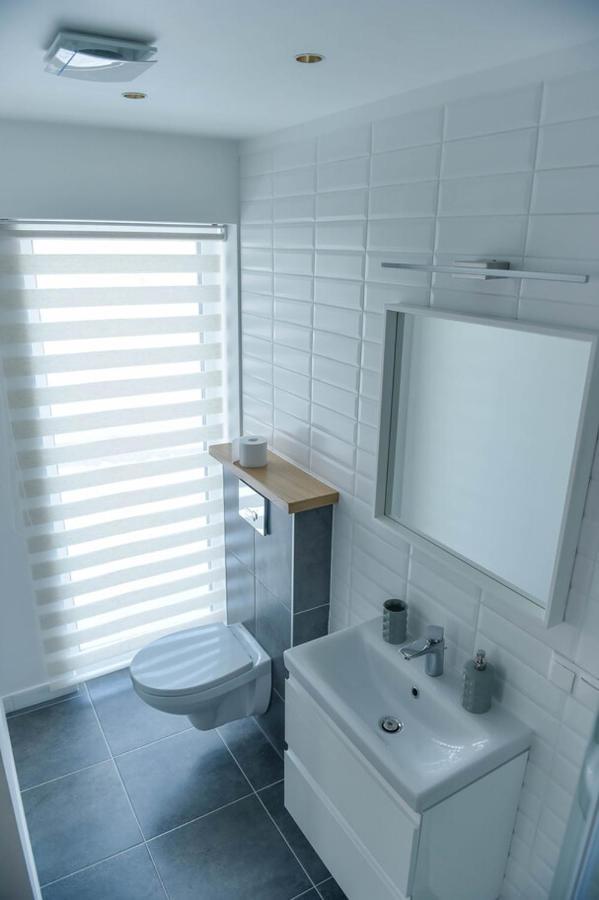 Apartment J55 *