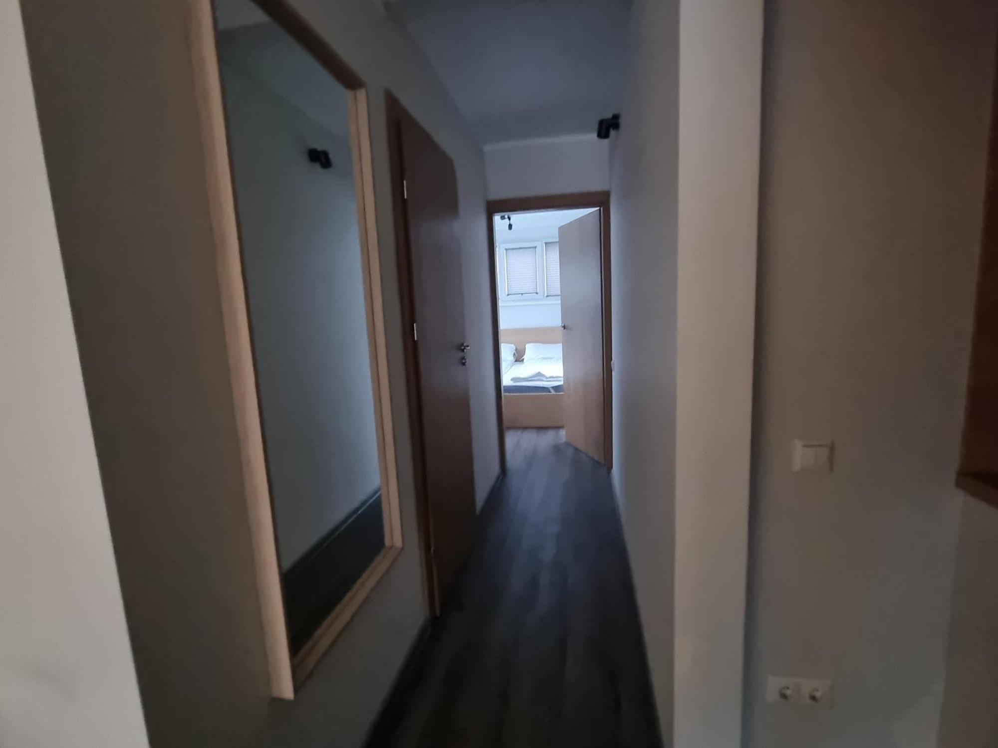 Apartment J55 *